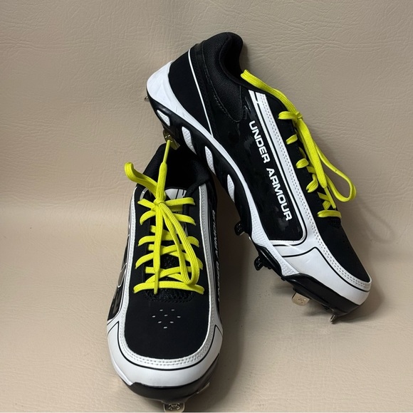 Under Armour Women's Spine Glyde TPU CC Softball Cleat Size 10.5 - Picture 1 of 9